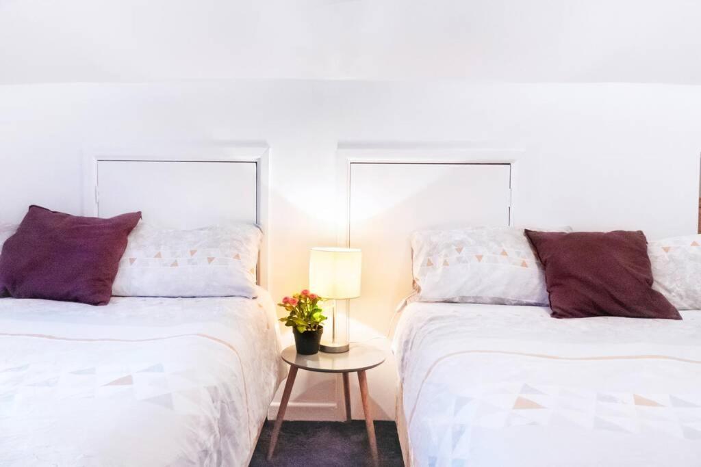 Apartment Up To 9 Close To Centre, Big Tv And Wifi Cardiff Esterno foto